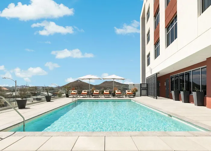 Doubletree By Hilton Downtown Convention Center
